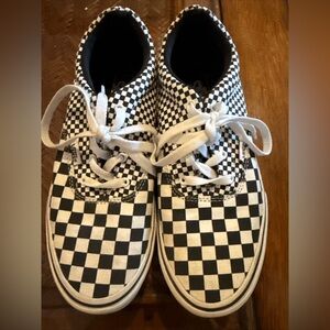 Vans Checkered Black & White Tennis Shoes